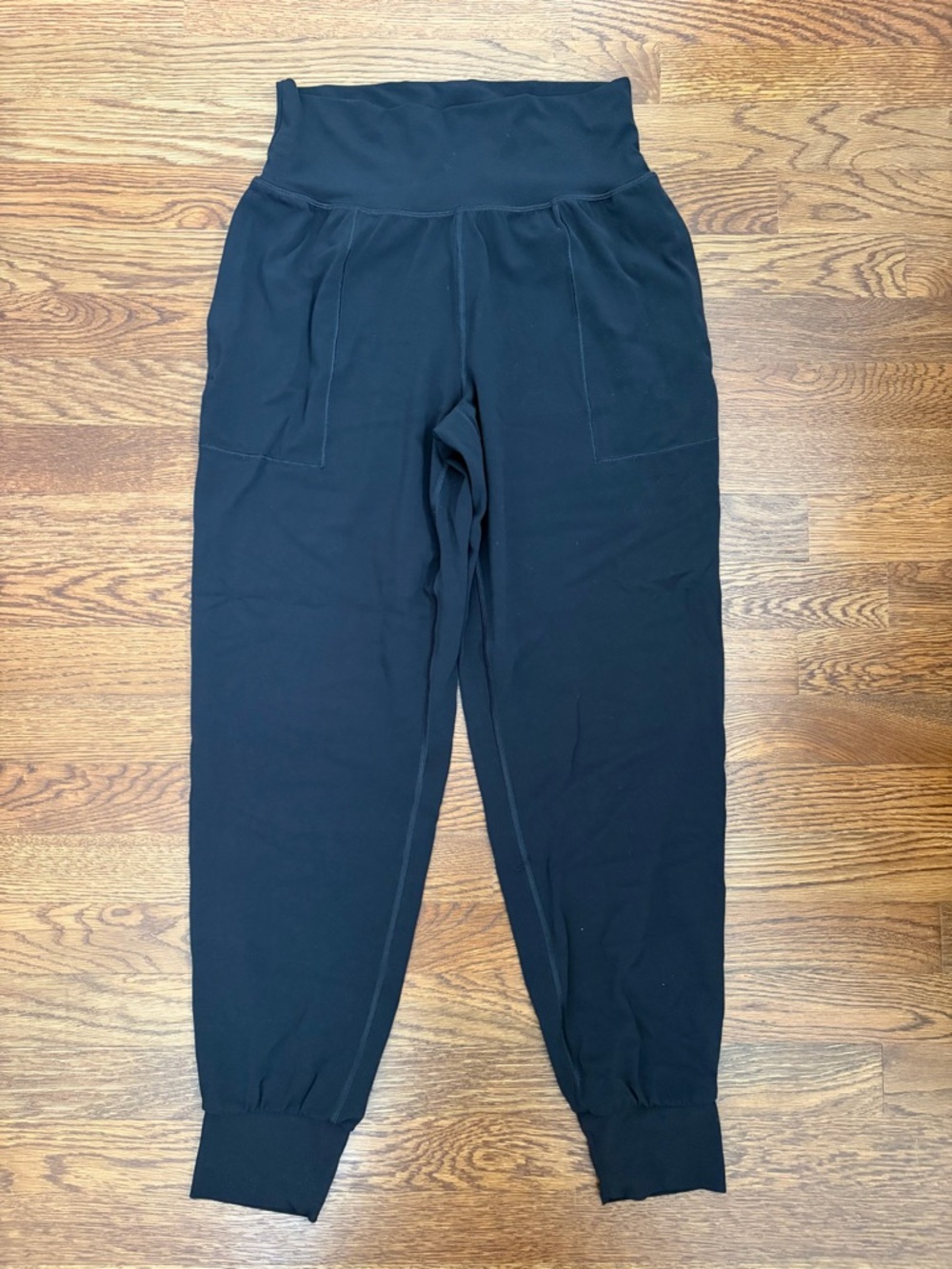Athleta Black Salutation High-Rise Jogger